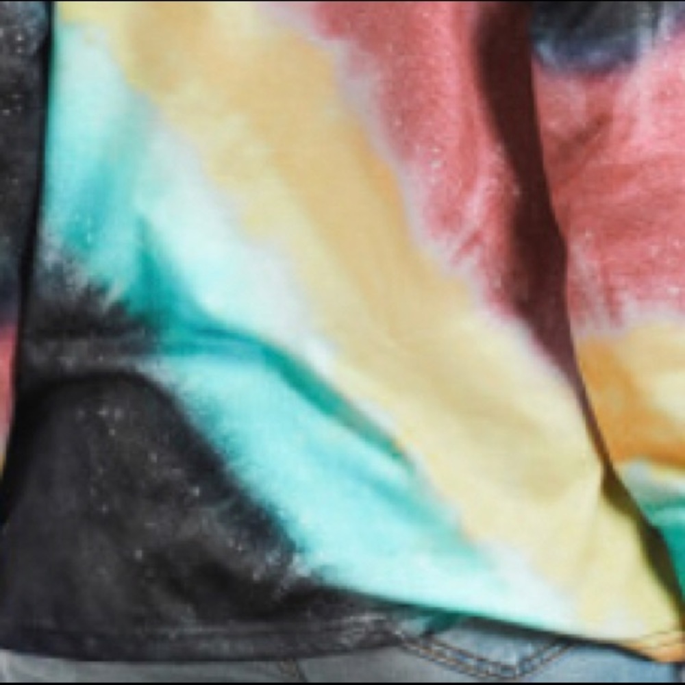 โญ๏ธHPx2๐ 1 Small LEFT:Red Ombrรฉ Tie-Dye Sweatshirt - Picture 7 of 10
